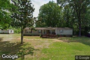 1111 Bagwell Dr, Scottsburg, VA 24589