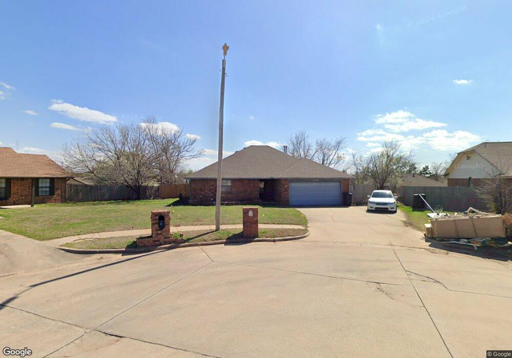 1224 NE 24th St, Moore, OK 73160 - photo 1
