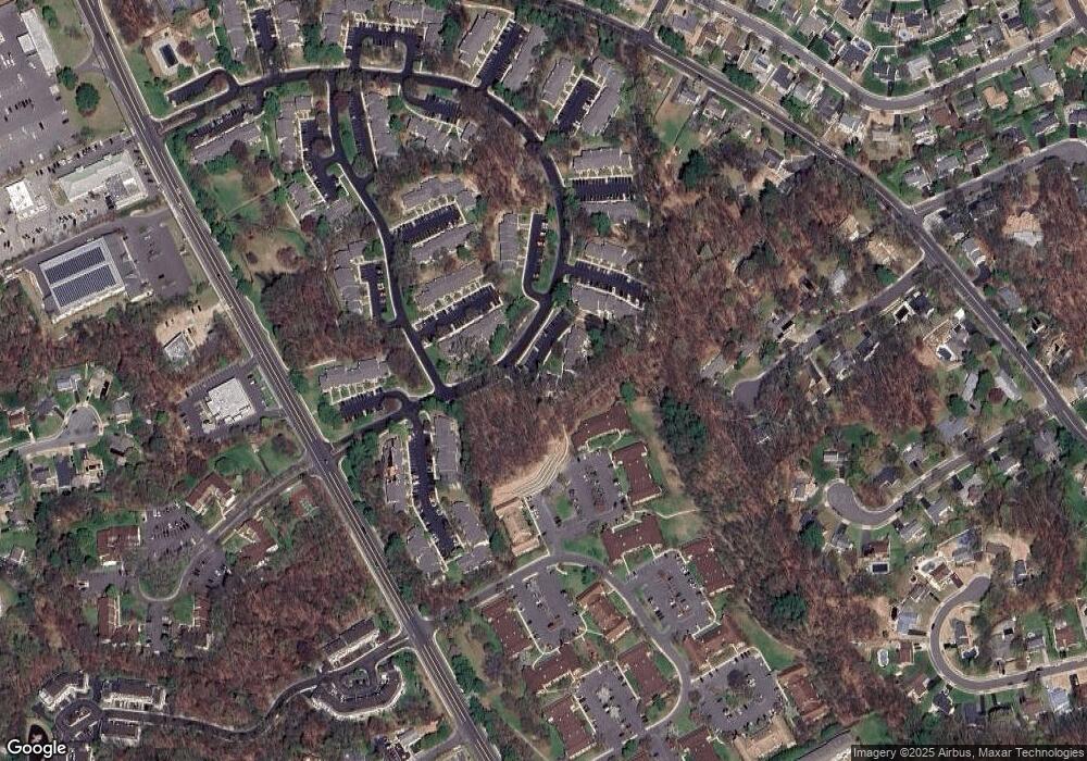 196 Kinnoll Hill Ct unit 196, Matawan, NJ 07747 - photo 1