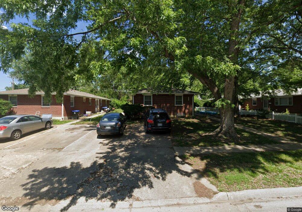 2926 SW Randolph Ave, Topeka, KS 66611 - photo 1