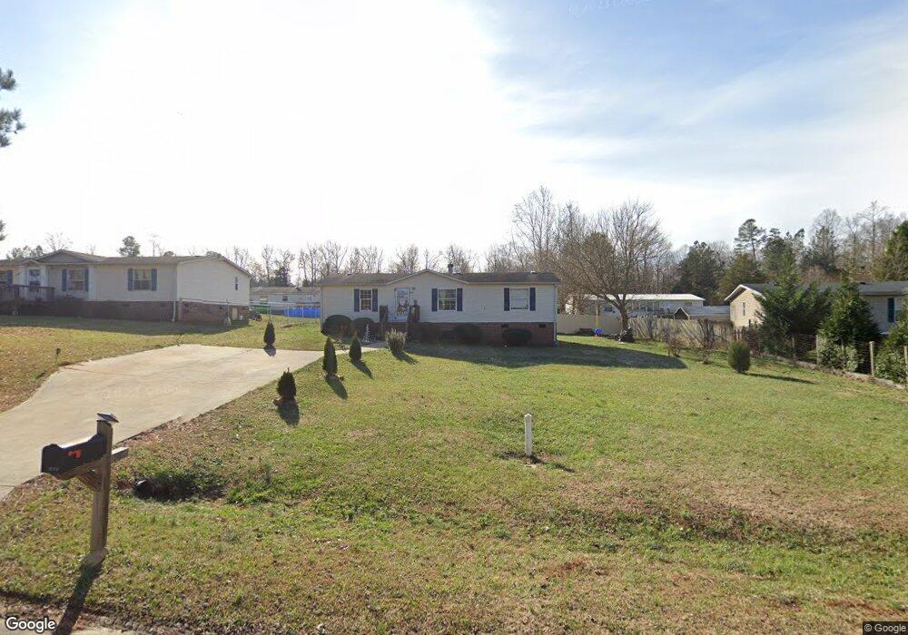 1306 Summer Dr, Siler City, NC 27344 - photo 1