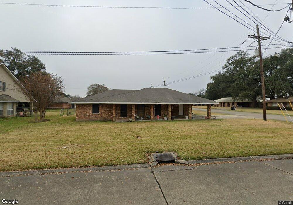 205 W Gibbs Ln, New Iberia, LA 70560 - photo 1