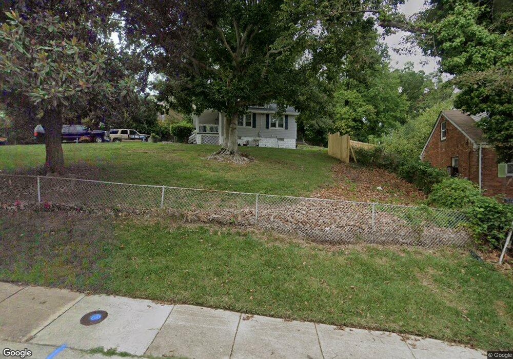 5100 N Englewood Dr, Hyattsville, MD 20785 - photo 1