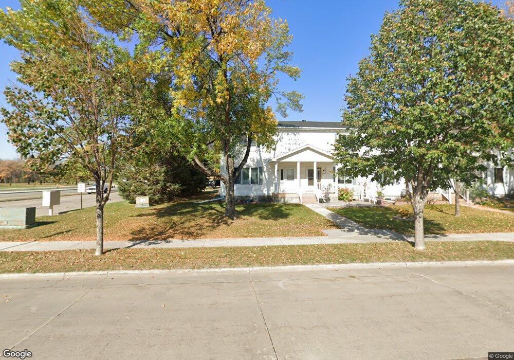2614 9th Ave S, Grand Forks, ND 58201 - photo 1