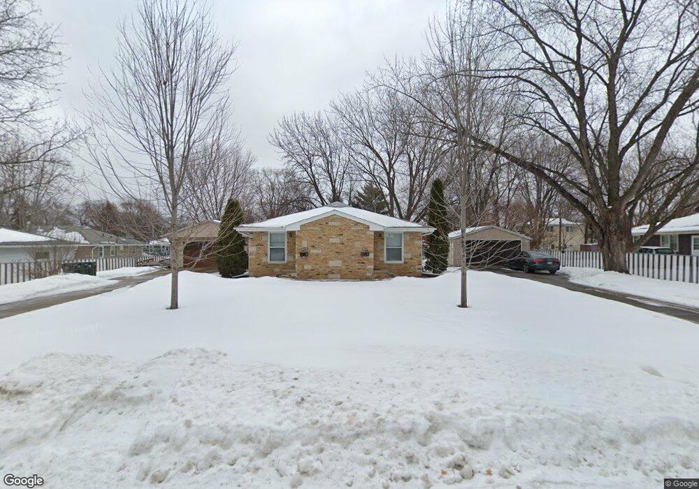 8615 Bryant Ave S, Bloomington, MN 55420 - photo 1