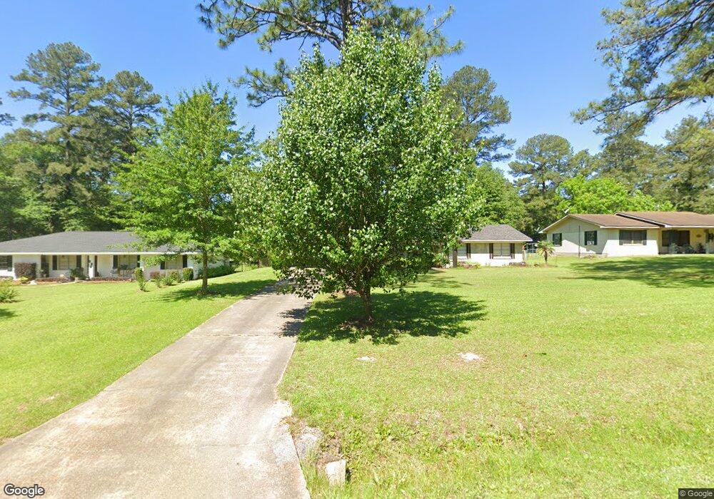 320 Holiday Cir, Pineville, LA 71360 - photo 1