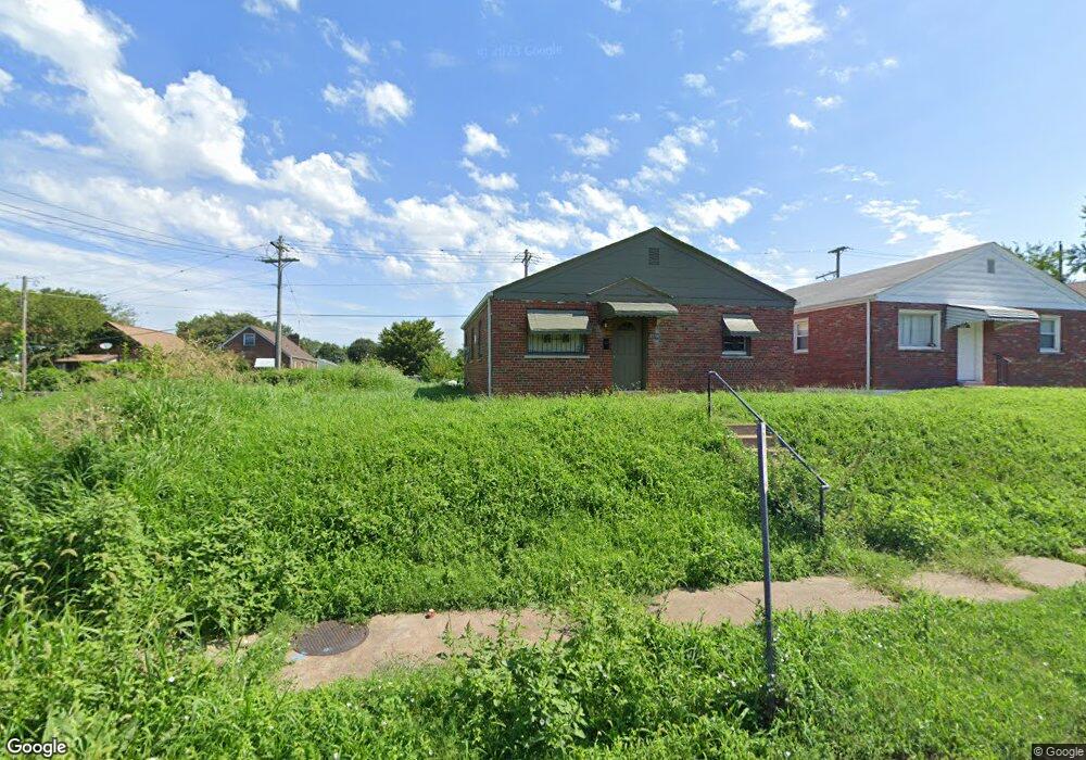 4519 Penrose St, Saint Louis, MO 63115 - photo 1