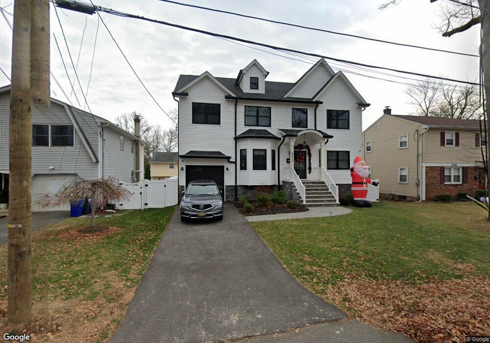 2212 Algonquin Dr, Scotch Plains, NJ 07076 - photo 1