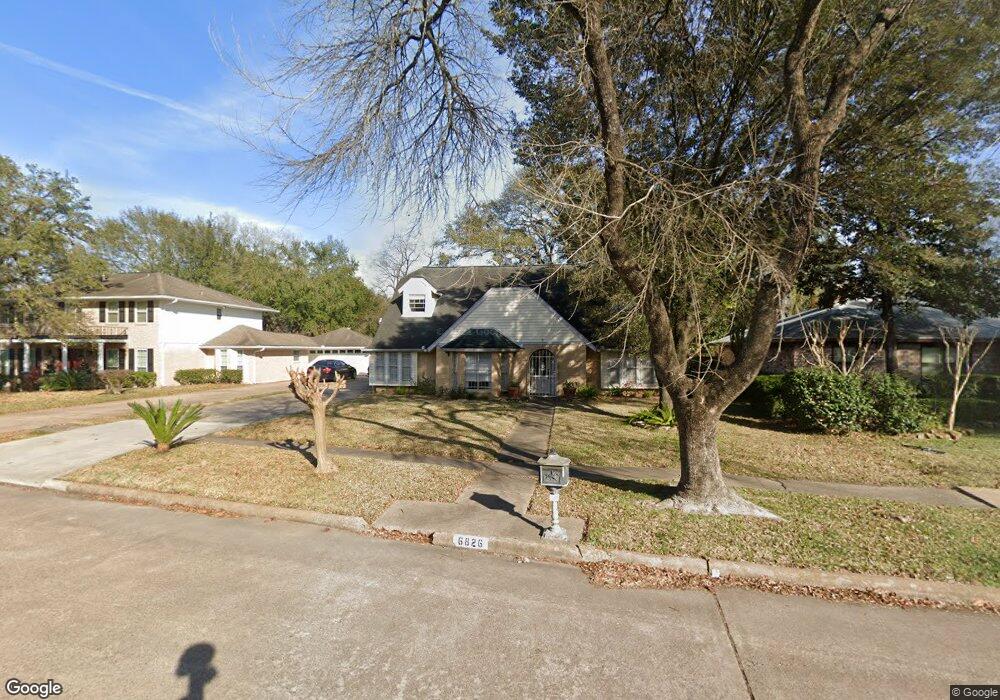 6826 Wagonwheel Ln, Houston, TX 77088 - photo 1