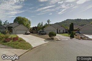 176 Laquinta Ct, Winchester, OR 97495