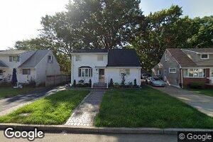 19 Louis St, Perth Amboy, NJ 08861