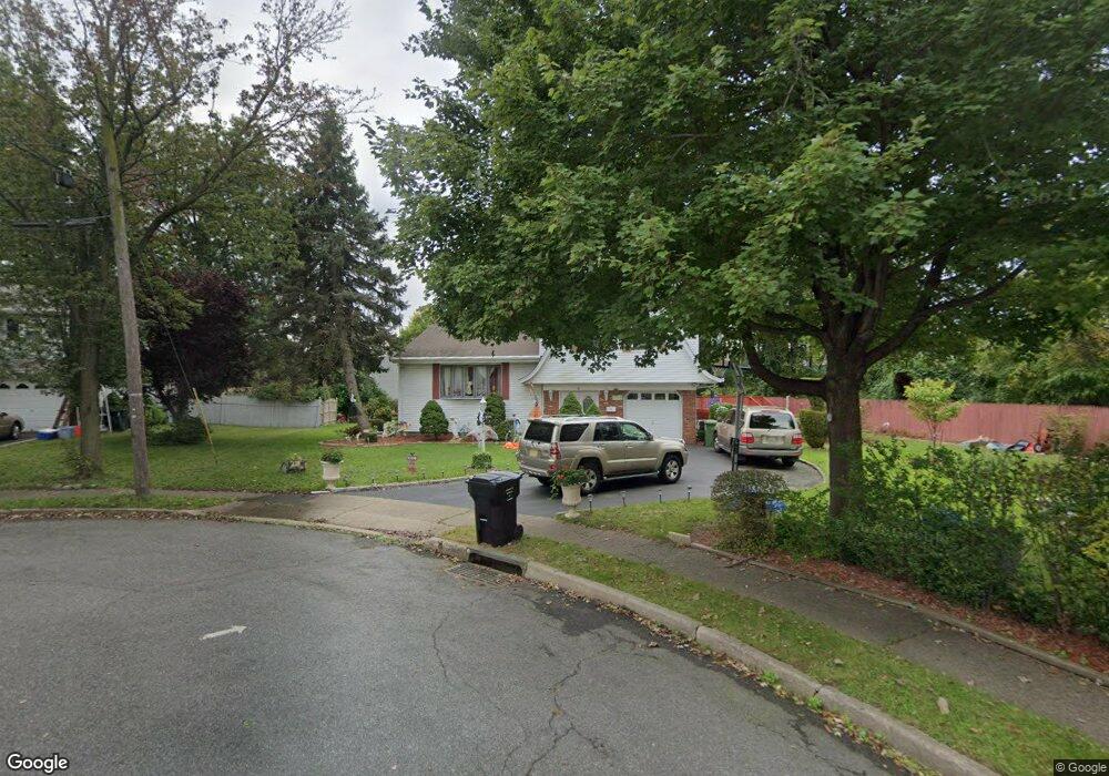 2 Dogwood Ct, Paramus, NJ 07652 - photo 1