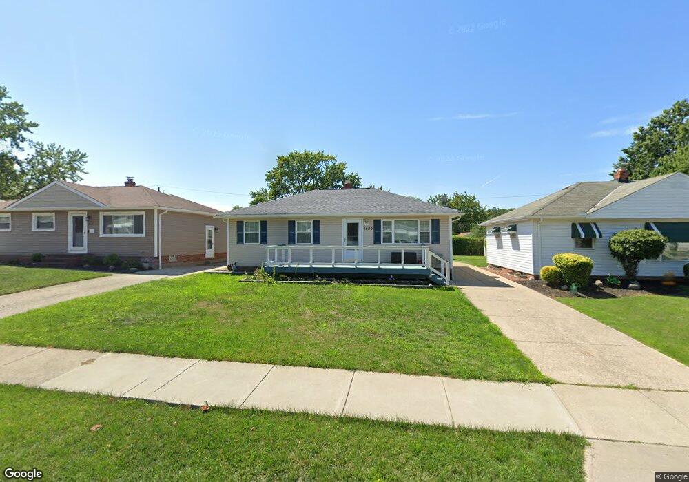 1820 Eldon Dr, Wickliffe, OH 44092 - photo 1