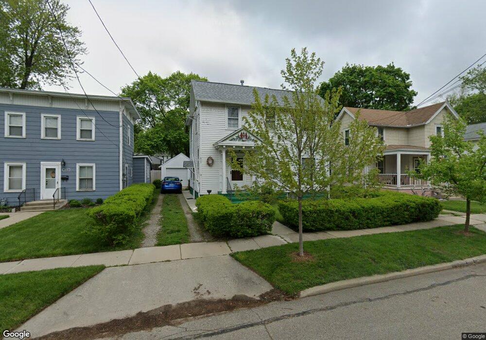 815 E Maple Ave, Adrian, MI 49221 - photo 1