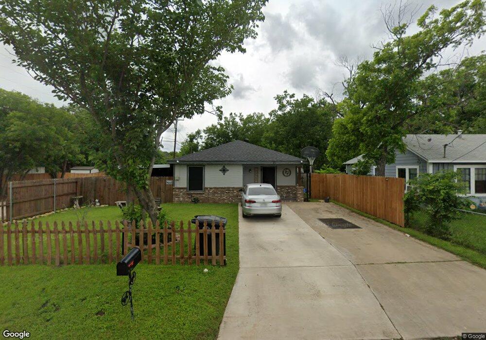 801 N Wilhite St, Cleburne, TX 76031 - photo 1