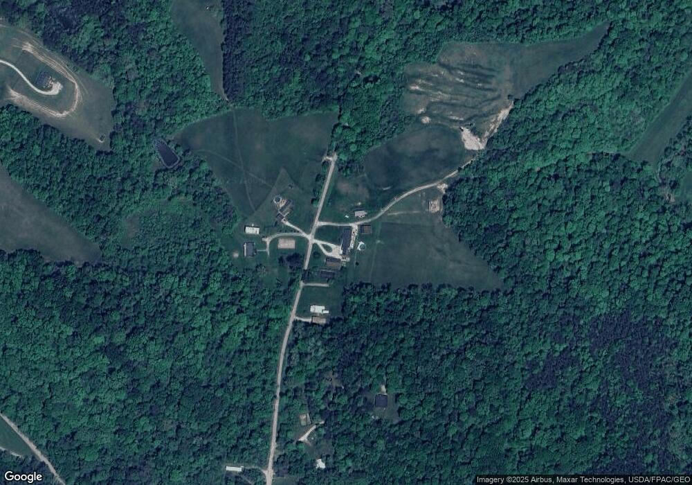 9540 Slip Rd, New Straitsville, OH 43766 - photo 1