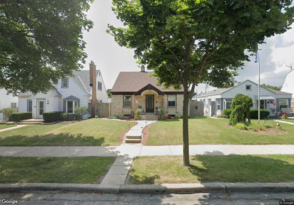 4213 S 2nd St, Milwaukee, WI 53207 - photo 1