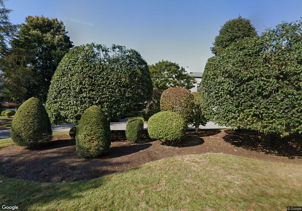 133 Willow Glen Cir unit 133, Warwick, RI 02889 - photo 1