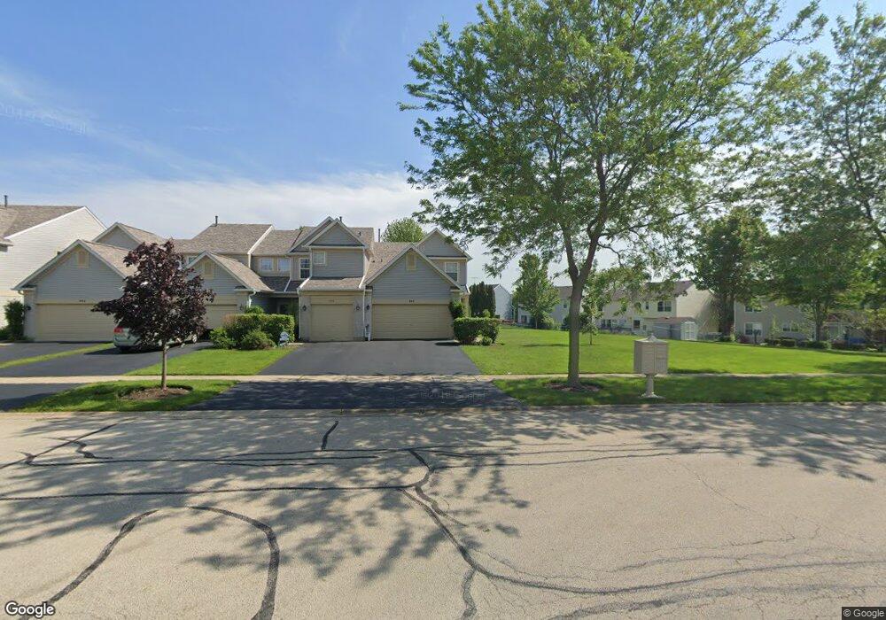 892 Creekview Ln, Lake In the Hills, IL 60156 - photo 1