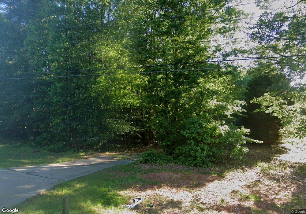 720 Minix Rd, Sharpsburg, GA 30277 - photo 1