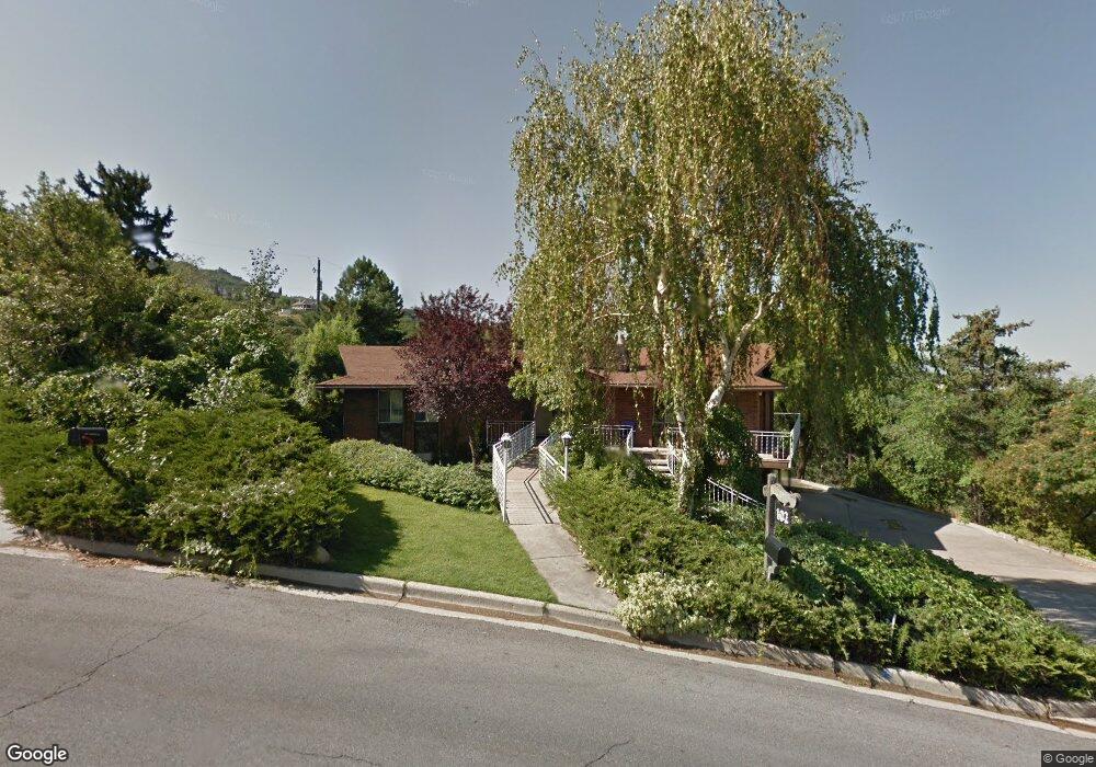 102 Oakridge Dr, Bountiful, UT 84010 - photo 1