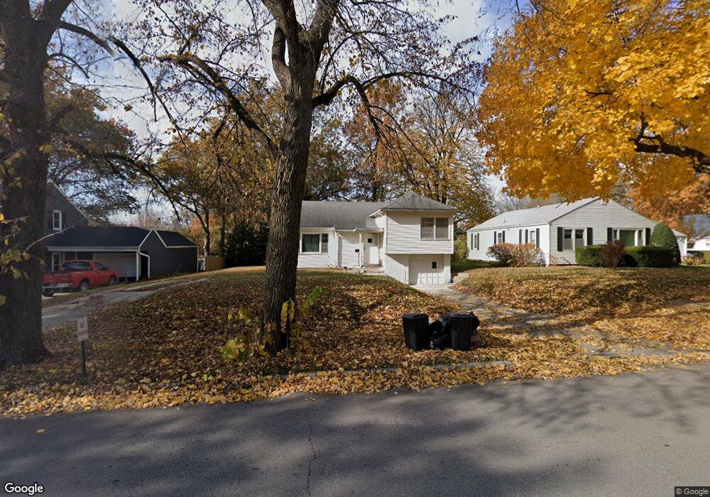 1106 S Center St, Shenandoah, IA 51601 - photo 1