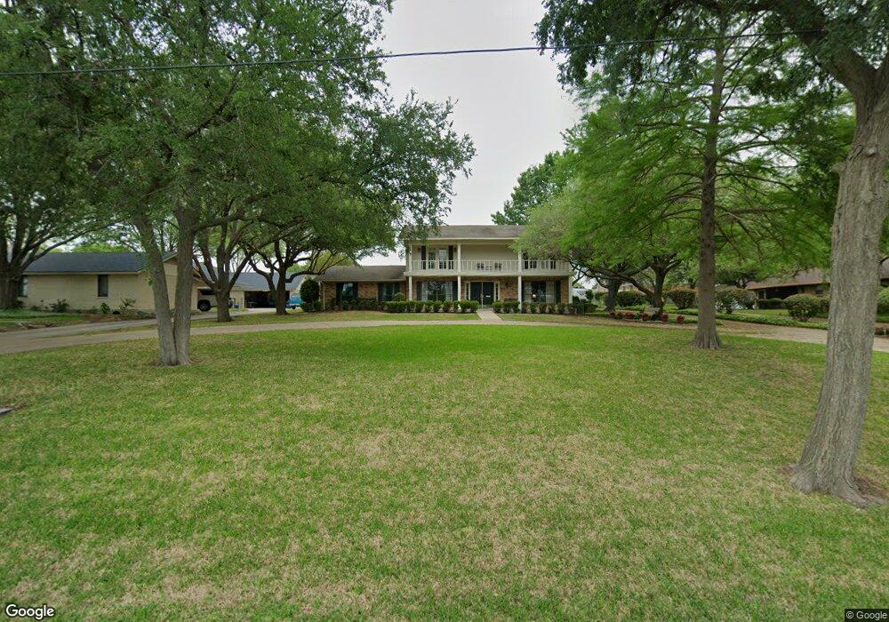 2105 W Baldridge St, Ennis, TX 75119 - photo 1