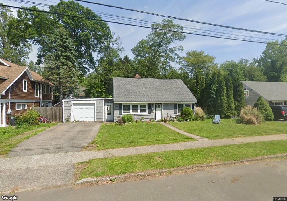 80 Wepawaug Dr, Milford, CT 06461 - photo 1