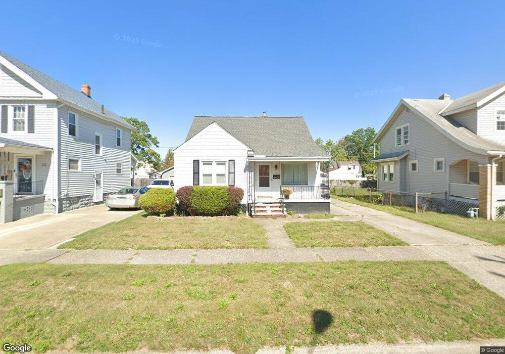 2409 E 32nd St, Lorain, OH 44055 - photo 1