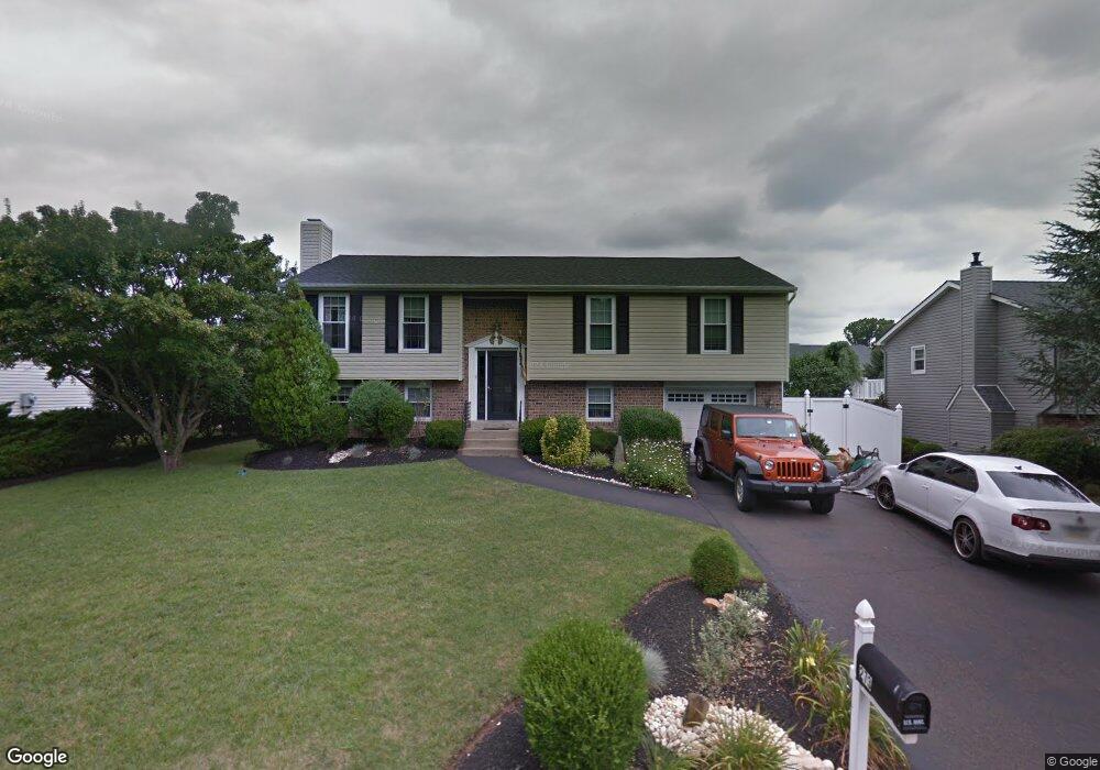 273 Wheatsheaf Ln, Langhorne, PA 19047 - photo 1