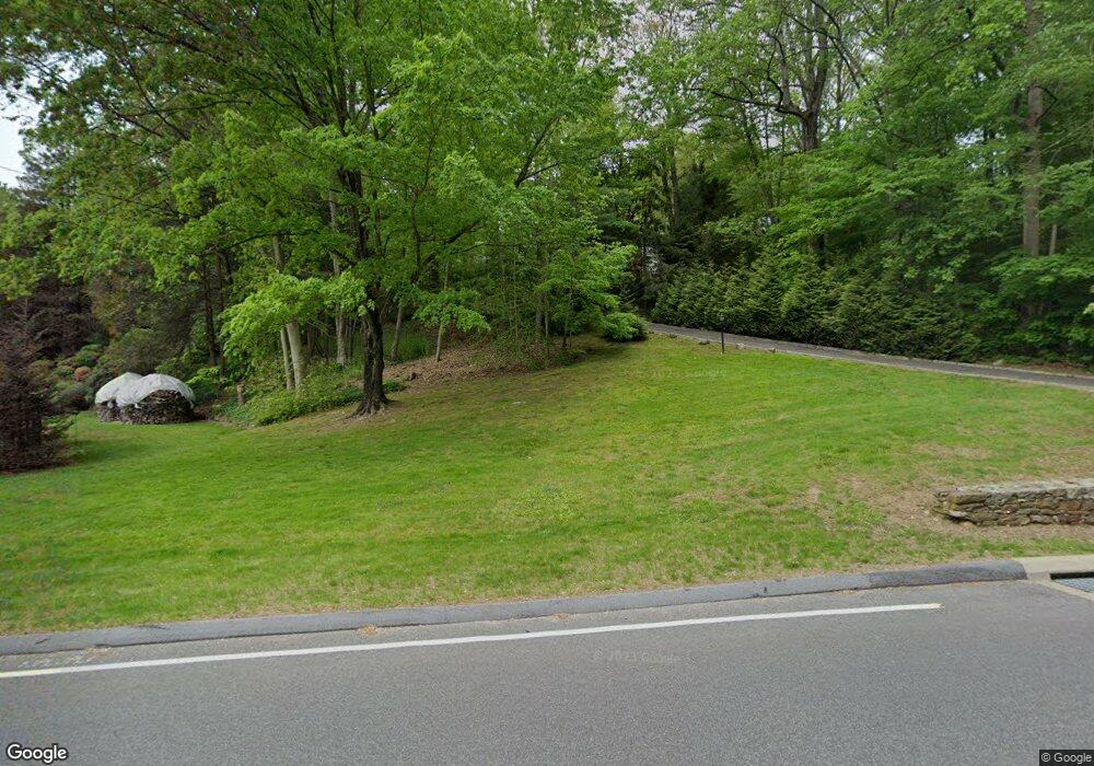 180 Strobel Rd, Trumbull, CT 06611 - photo 1