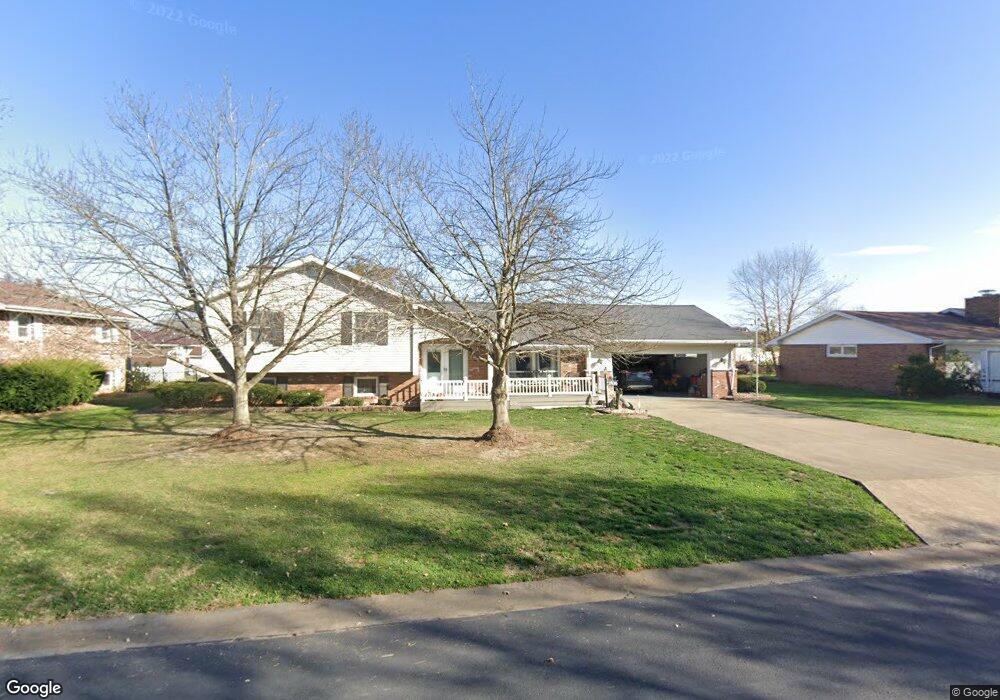 2806 S 4th St, Effingham, IL 62401 - photo 1