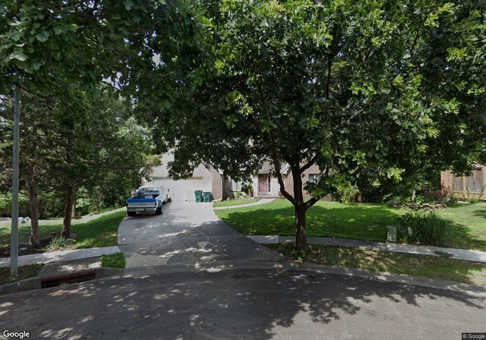 5732 Hauser Dr, Shawnee, KS 66216 - photo 1