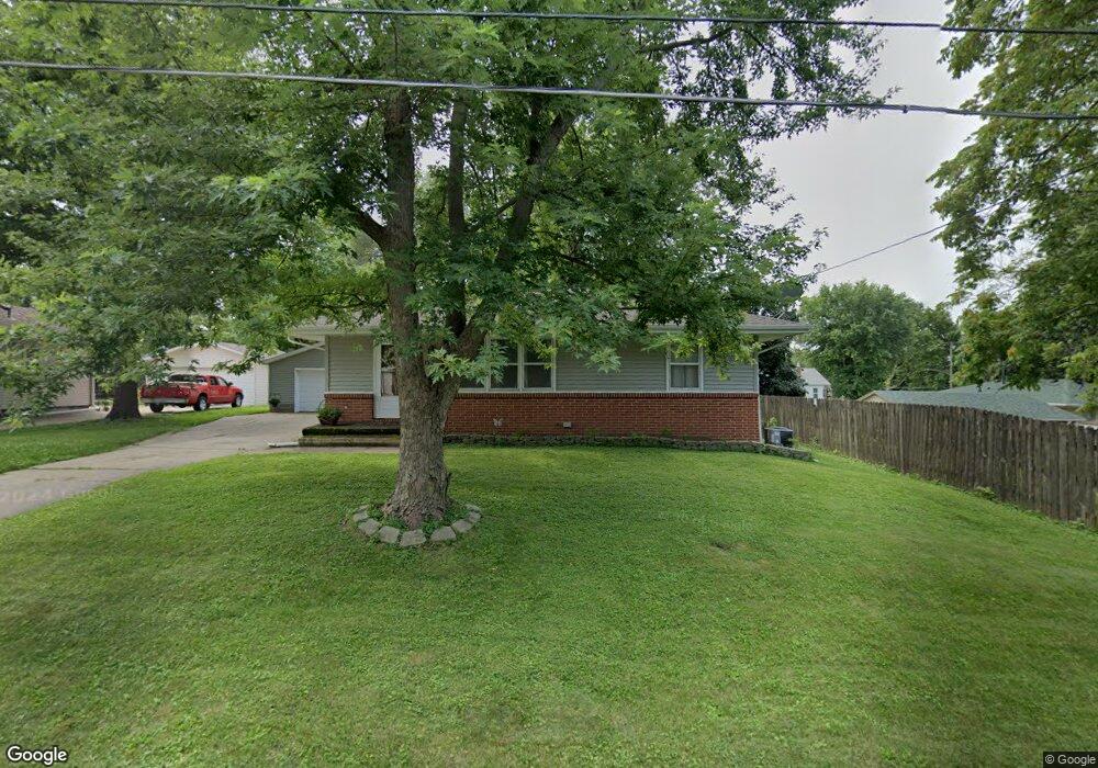 1322 Burnham Ave, Des Moines, IA 50315 - photo 1