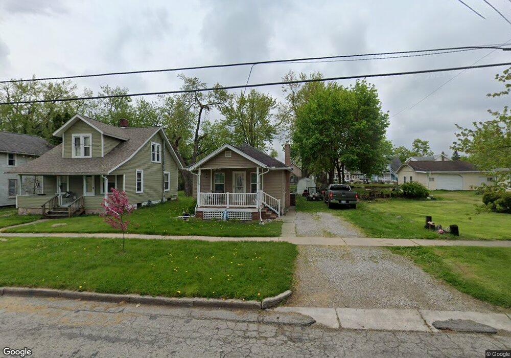 1118 E Hunt St, Adrian, MI 49221 - photo 1