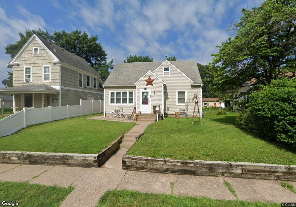 2008 College Ave, Davenport, IA 52803 - photo 1