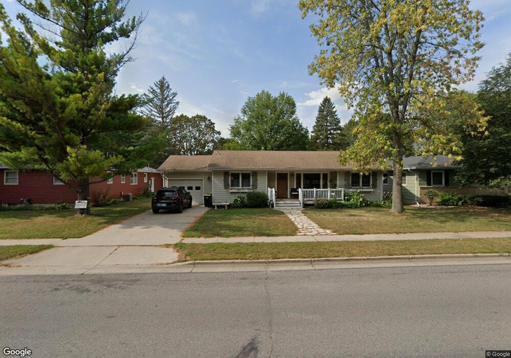 109 N Highland Ave, New Ulm, MN 56073 - photo 1