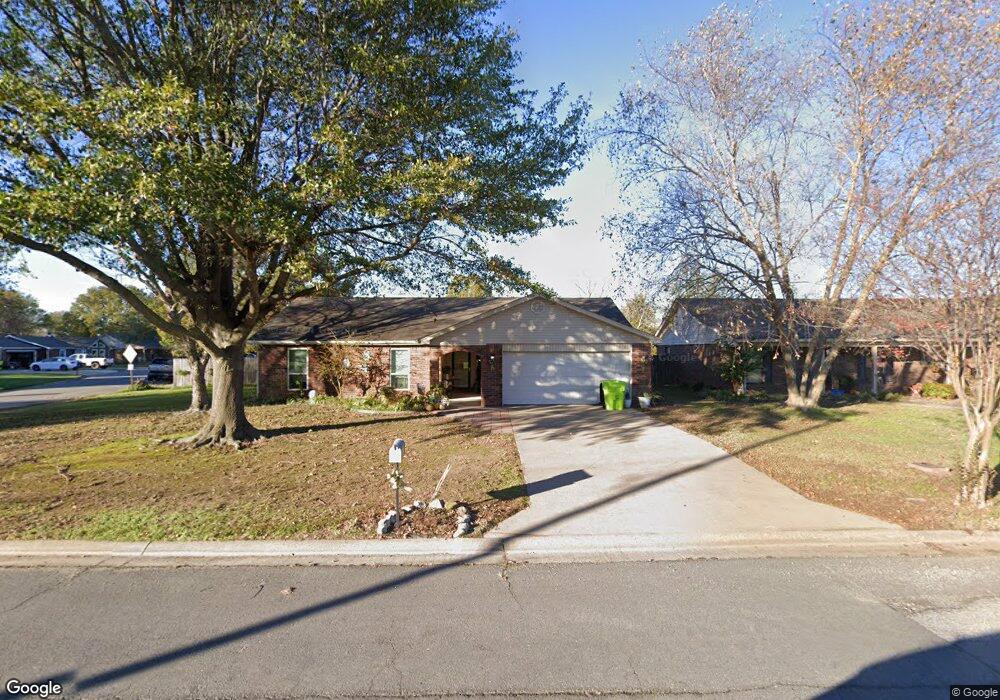 1401 E 19th St, Stuttgart, AR 72160 - photo 1