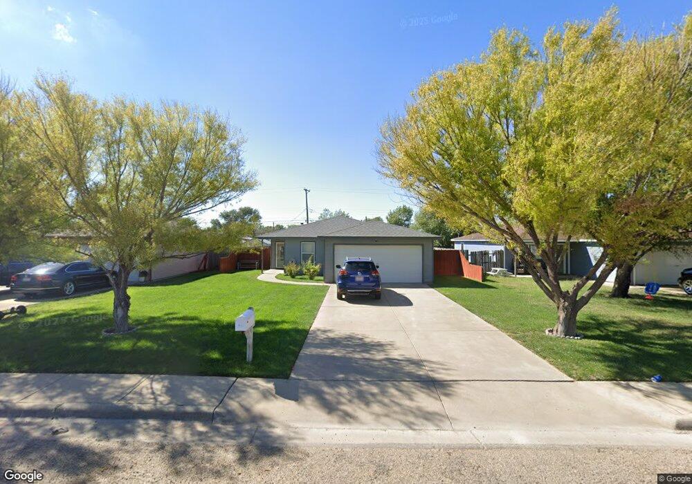 311 N Birge Ave, Dumas, TX 79029 - photo 1