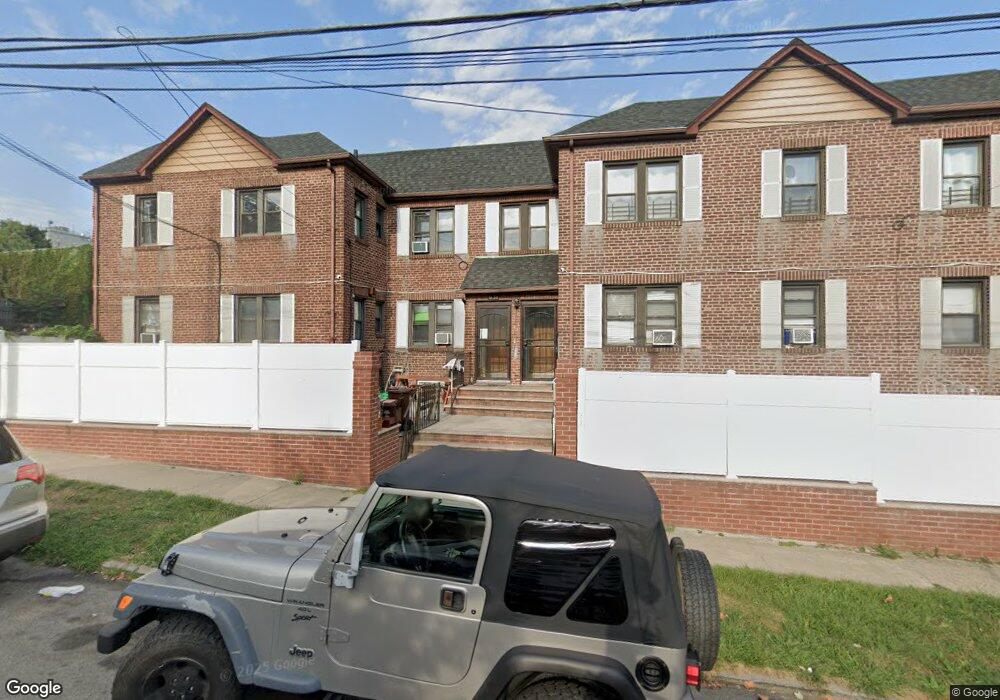 6120 155th St, Flushing, NY 11367 - photo 1