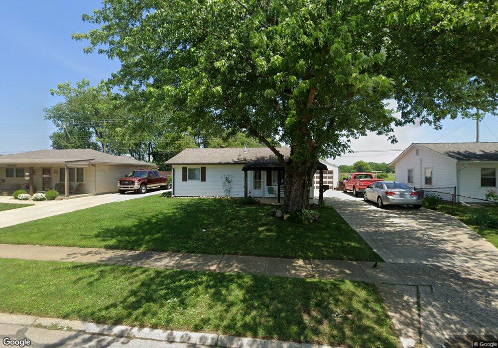 886 Emmett Dr, Xenia, OH 45385 - photo 1