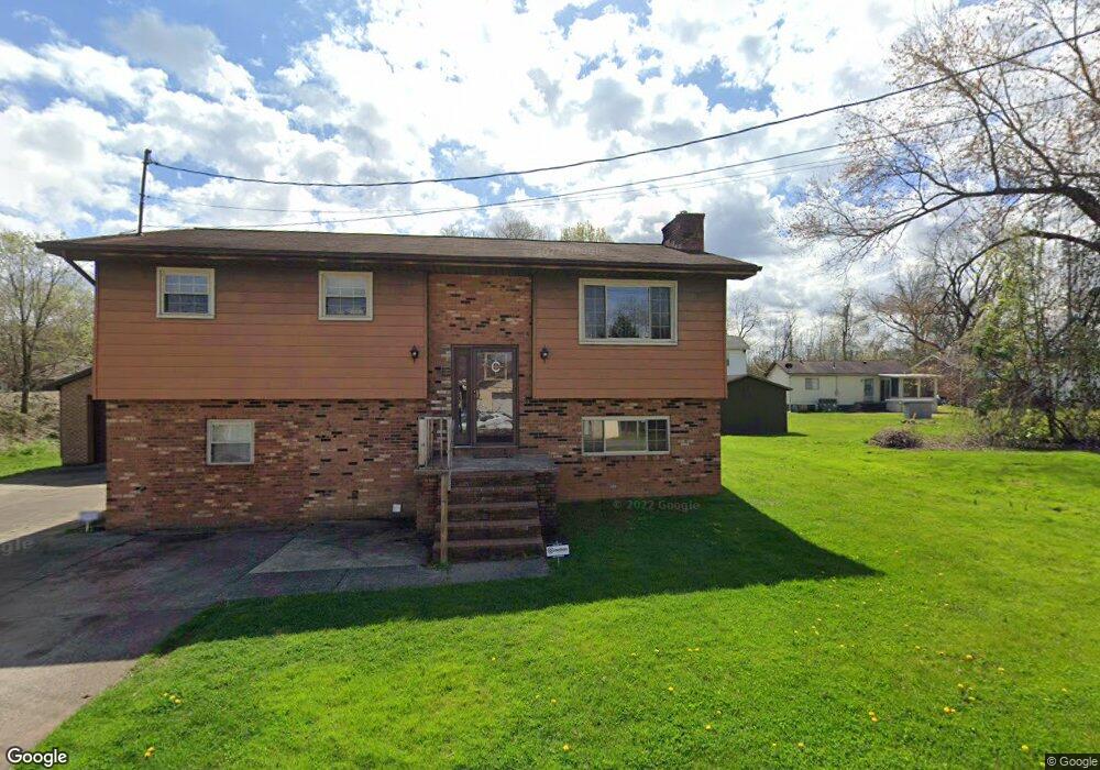 281 Capehart Ln, Dunbar, WV 25064 - photo 1