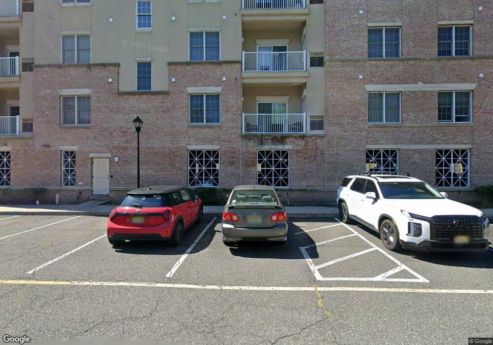 3410 Windsor Park Ct unit 410, Englewood, NJ 07631 - photo 1