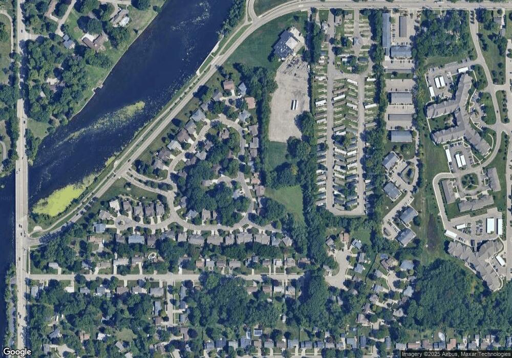 3401 Oakmont Dr unit 22, Lansing, MI 48911 - photo 1