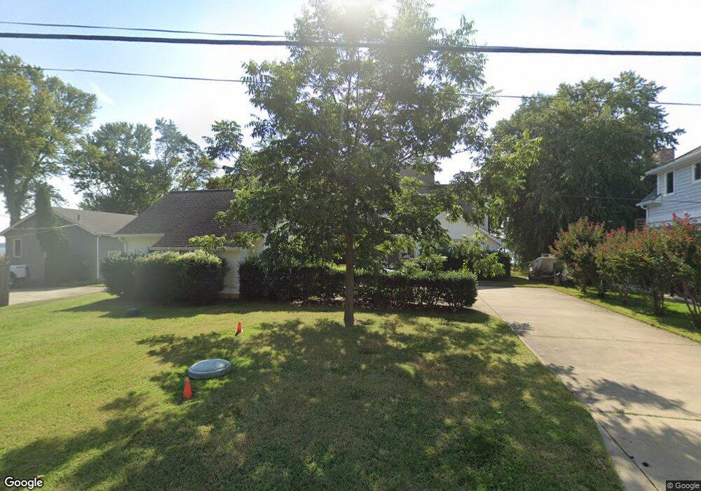 1625 Cliff Dr, Edgewater, MD 21037 - photo 1