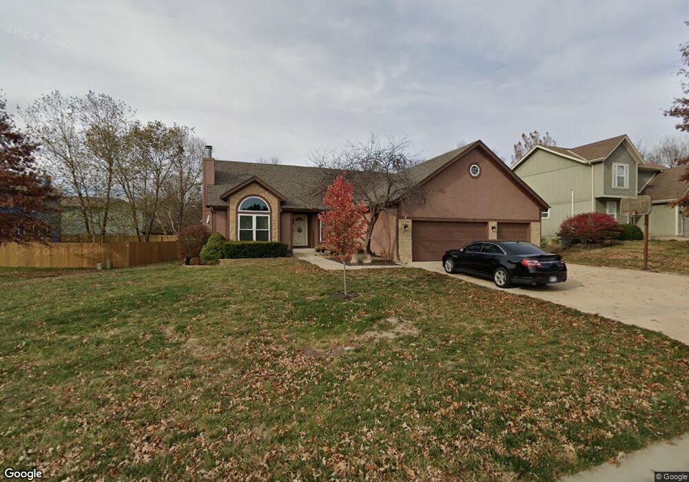 21512 W 50th St, Shawnee, KS 66226 - photo 1