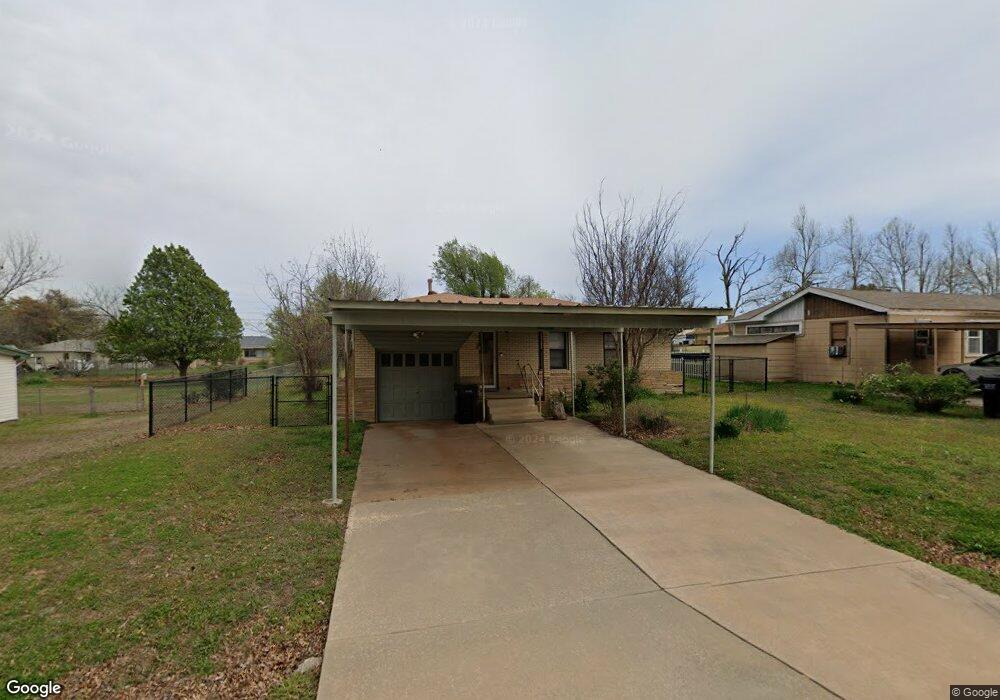 332 S Main St, McLoud, OK 74851 - photo 1