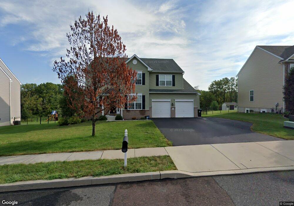 21 Oak Creek Dr, Royersford, PA 19468 - photo 1