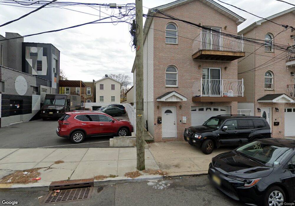 239 Orient Ave unit 2, Jersey City, NJ 07305 - photo 1