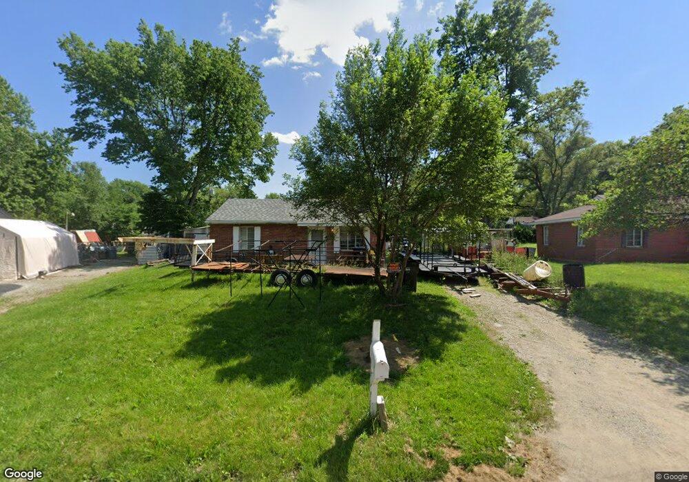 201 SW Heights Rd, Topeka, KS 66609 - photo 1